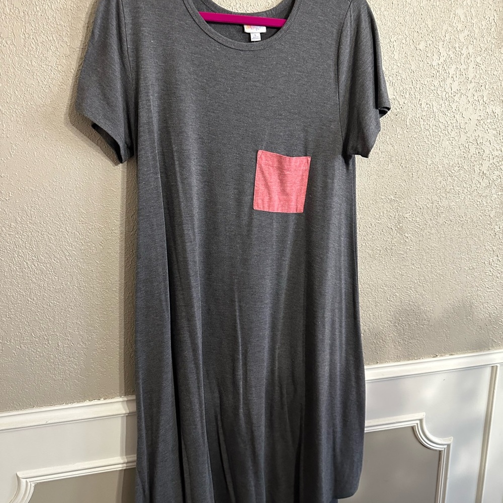 Lularoe Carly Gray T-Shirt Dress with Pink Pocket